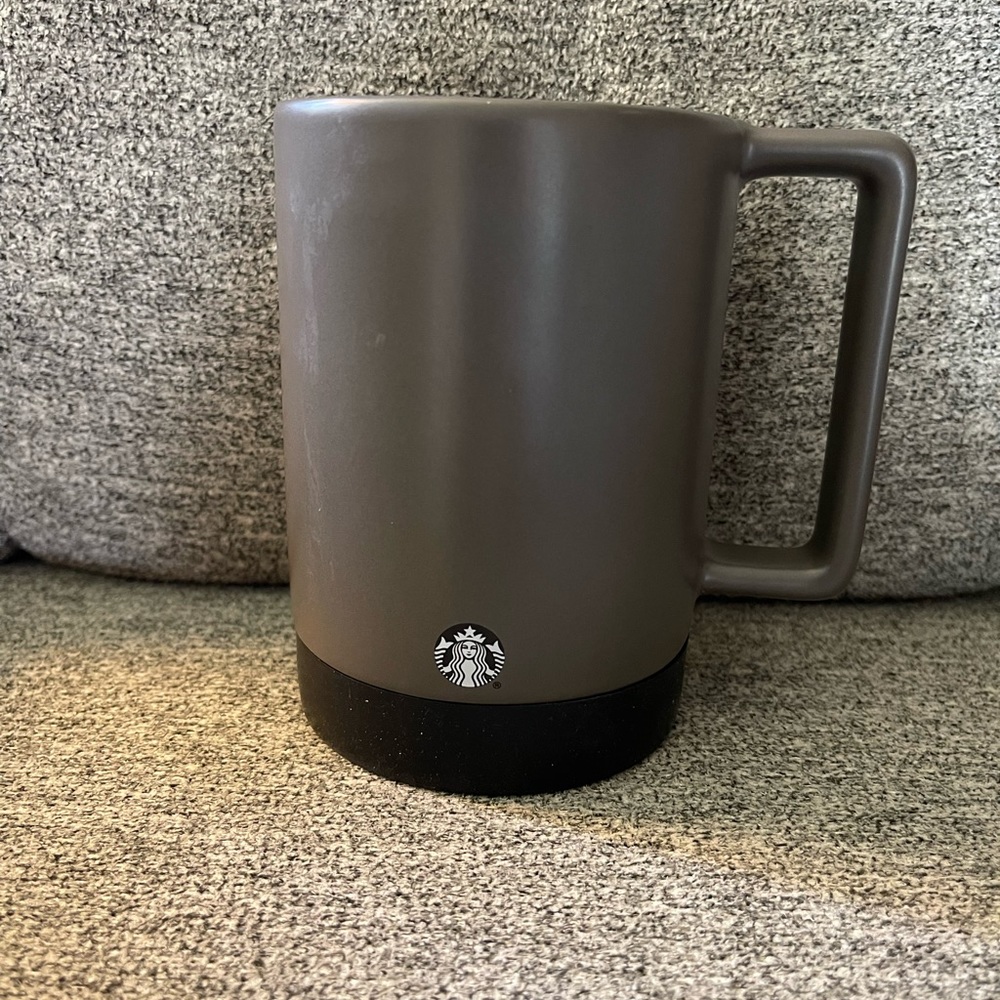 Starbucks 14 oz desktop mug